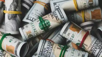 Dólar hoy: el blue y el oficial se igualan en $1515 y la brecha toca su mínimo