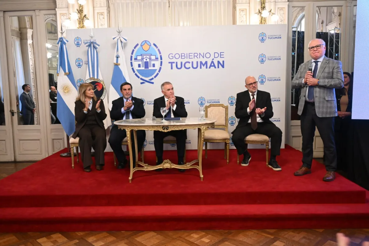 Autoridades presentes