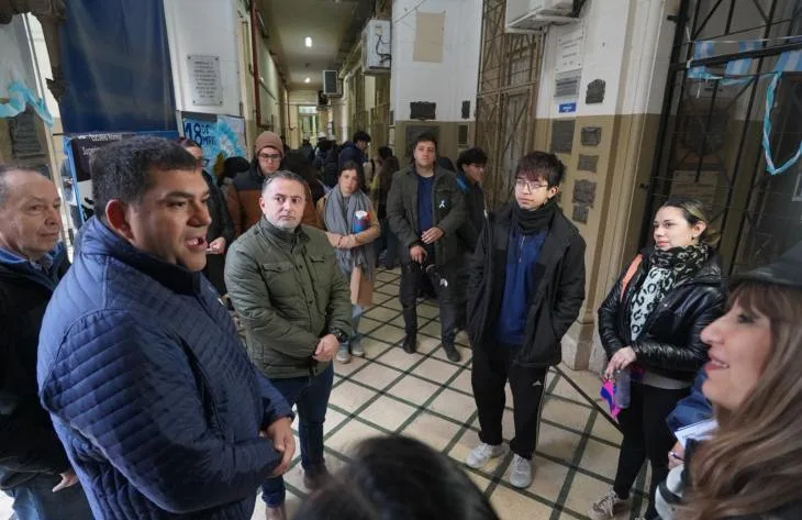 Entrega de mobiliario